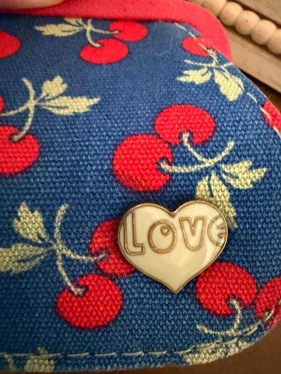 GAP-“Am I the Cutest or What?? Blue with Cherry Print Coin Purse with Red Trim - Picture 8 of 11